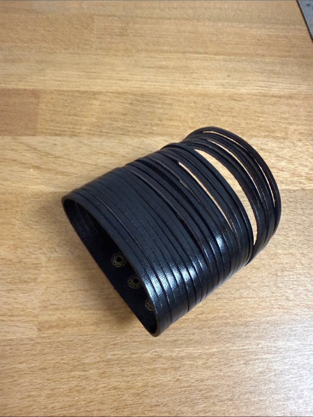 Faux leather wide black bracelet - Picture 2 of 3